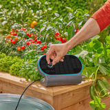 GARDENA Solar-Bewässerung AquaBloom L Set, Bewässerungssteuerung grau/türkis, für bis zu 30 Pflanzen
