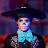 Mattel Barbie Signature Día de Muertos 2024 - Ken-Puppe im schwarzen Anzug mit Hut 