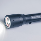 Ledlenser P5, Taschenlampe schwarz