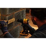 Stanley Akku-Schlagbohrschrauber Kit (SFMCD716D2A-QW), 18V schwarz/gelb, 2x 2,0Ah Lithium-Ionen Akkus, 100-teiliges Zubehörset, Koffer