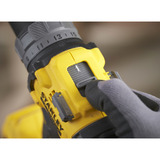 Stanley Akku-Bohrschrauber (SFMCD725D2K-QW), 18Volt schwarz/gelb, 2x Li-Ion-Akku 2,0Ah, in Koffer