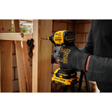 Stanley  Akku-Schlagschrauber (SFMCF811D1T-QW), 18Volt schwarz/gelb, Li-Ion-Akku 2,0Ah, Pro-Stack Koffer