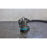 GARDENA Klarwasser Tauchpumpe 20000 BASIC, Tauch- / Druckpumpe grau/schwarz, 550 Watt