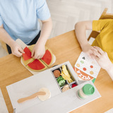 Spin Master Melissa & Doug - Top & Bake Pizza Theke, Spielküche 
