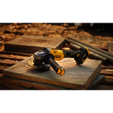 Stanley Akku-Winkelschleifer (SFMCG710B-XJ), 18Volt schwarz/gelb, ohne Akku und Ladegerät