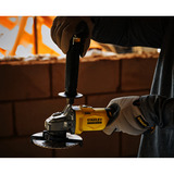 Stanley Akku-Winkelschleifer (SFMCG710B-XJ), 18Volt schwarz/gelb, ohne Akku und Ladegerät