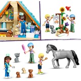 LEGO 42651 Friends Tierarztpraxis für Pferde und Haustiere, Konstruktionsspielzeug 