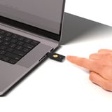 Yubico YubiKey 5 NFC, Sicherheitsschlüssel schwarz/gold