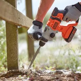 BLACK+DECKER Akku-Kombihammer BCD900E2K, 18Volt, Bohrhammer orange/schwarz, 2x 2,5Ah Li-Ionen-Akku