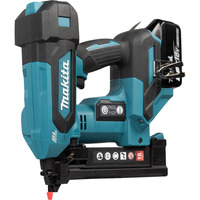 Makita Akku-Tacker DST630Z, 18Volt, Elektrotacker blau/schwarz, ohne Akku und Ladegerät, inkl. Oberflächenschützer